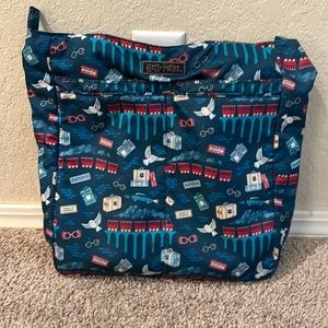 Jujube Harry Potter platform 9 3/4 be light tote